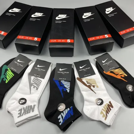 スーパーコピー ナイキ 靴下