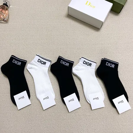 スーパーコピー グッチ 靴下