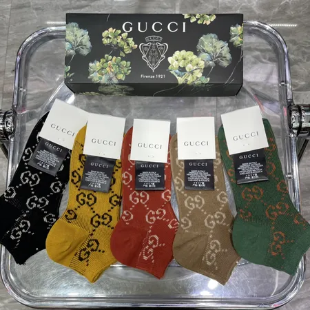 スーパーコピー グッチ 靴下