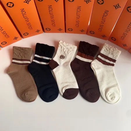 スーパーコピー ルイヴィトン 靴下