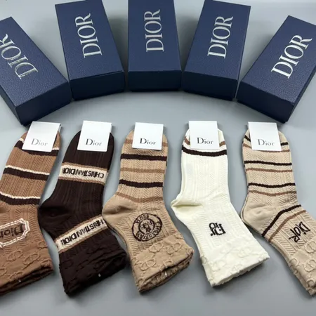 スーパーコピー ディオール 靴下