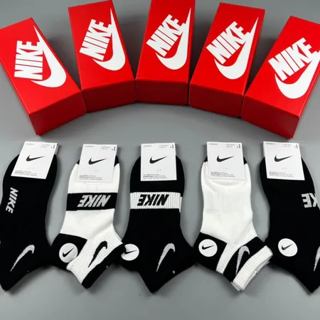 スーパーコピー ナイキ 靴下