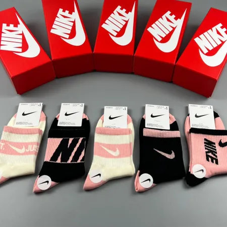 スーパーコピー ナイキ 靴下