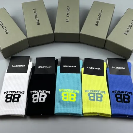  スーパーコピー セリーヌ 靴下