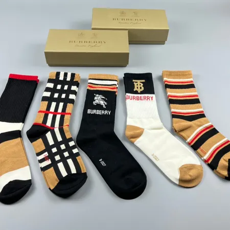  スーパーコピー プラダ 靴下