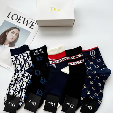 スーパーコピー ディオール 靴下
