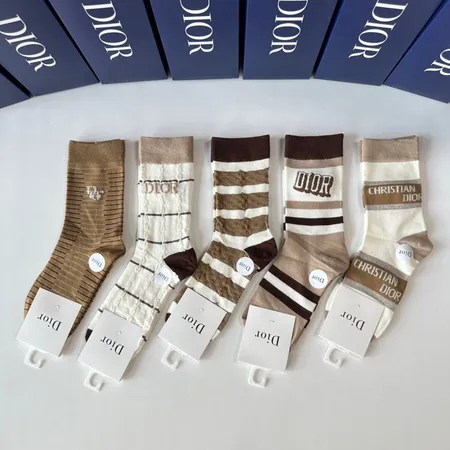 スーパーコピー ディオール 靴下