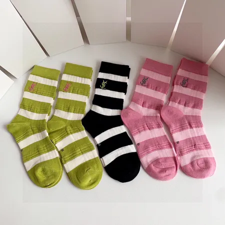  スーパーコピー イブサンローラン 靴下