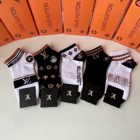 スーパーコピー ルイヴィトン 靴下