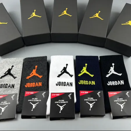  スーパーコピー エアジョーダン 靴下