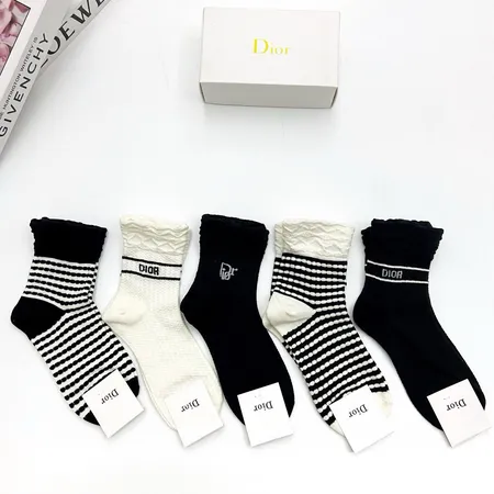  スーパーコピー ディオール 靴下
