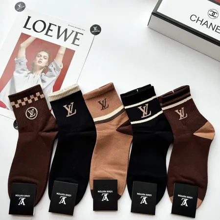 スーパーコピー ルイヴィトン 靴下