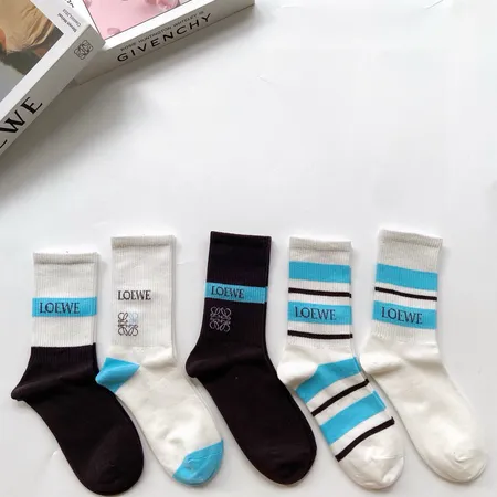 スーパーコピー ロエベ 靴下