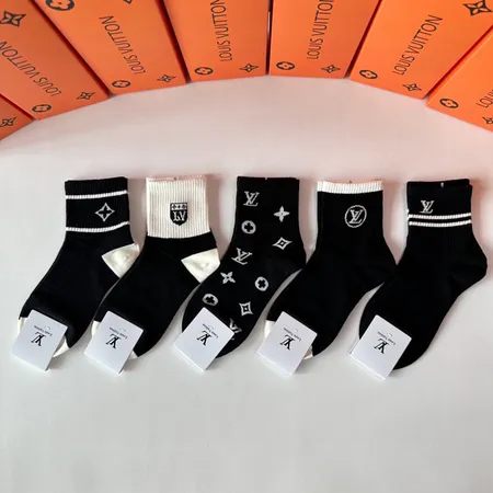 スーパーコピー ルイヴィトン 靴下