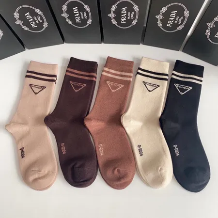 スーパーコピー プラダ 靴下