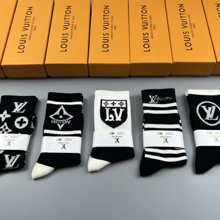 スーパーコピー ルイヴィトン 靴下