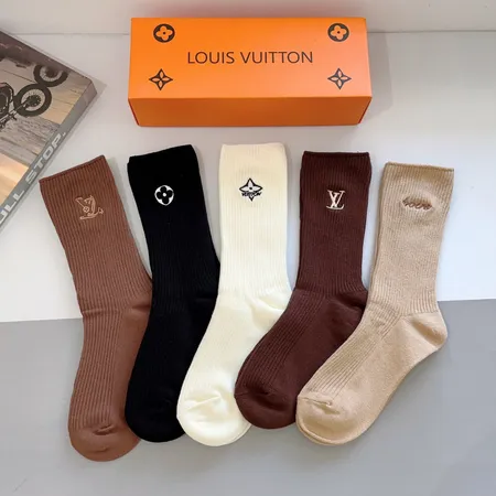 スーパーコピー ルイヴィトン 靴下