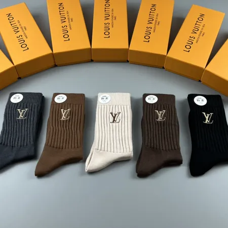  スーパーコピー ルイヴィトン 靴下
