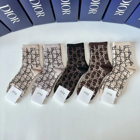 スーパーコピー ディオール 靴下