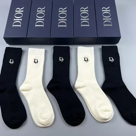 スーパーコピー ディオール 靴下