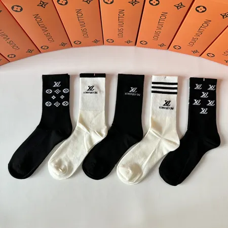 スーパーコピー ルイヴィトン 靴下