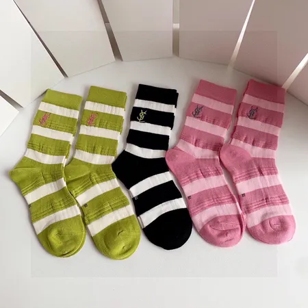  スーパーコピー イブサンローラン 靴下