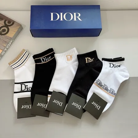 スーパーコピー ディオール 靴下