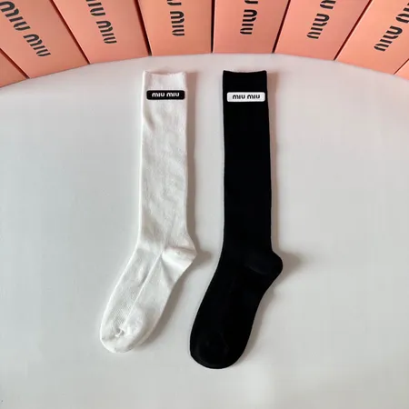 スーパーコピー ミュウミュウ 靴下