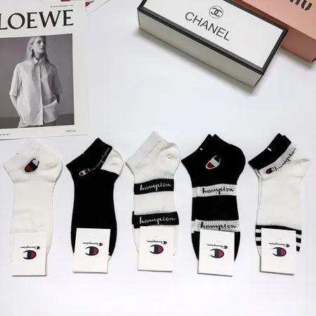  スーパーコピー チャンピオン 靴下