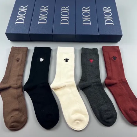 スーパーコピー ディオール 靴下