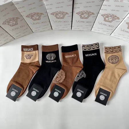 スーパーコピー ヴェルサーチ 靴下