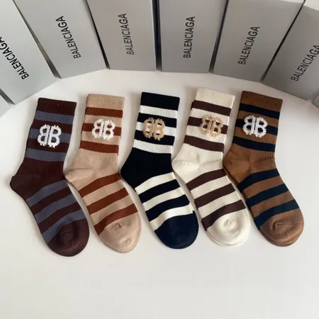 スーパーコピー バレンシアガ 靴下