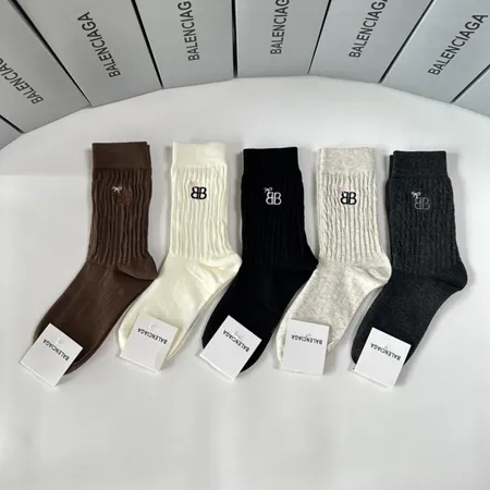 スーパーコピー バレンシアガ 靴下