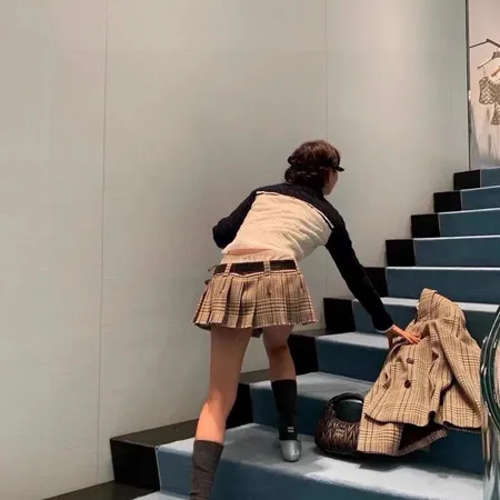 スーパーコピー ミュウミュウ 靴下