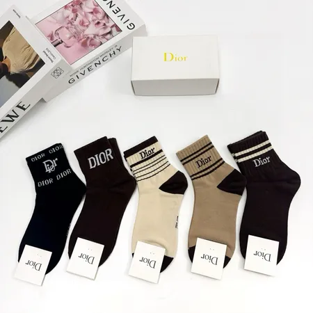 スーパーコピー ディオール 靴下
