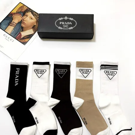 スーパーコピー プラダ 靴下