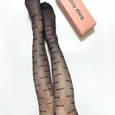 スーパーコピー ミュウミュウ 靴下