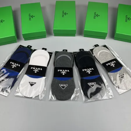 スーパーコピー バレンシアガ 靴下