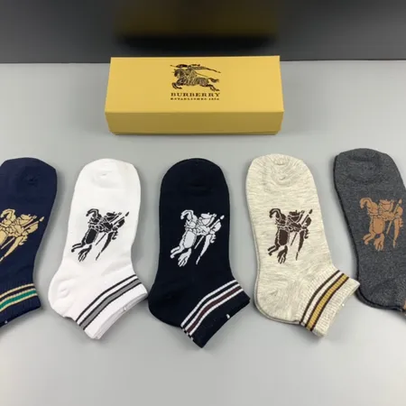 スーパーコピー プラダ 靴下