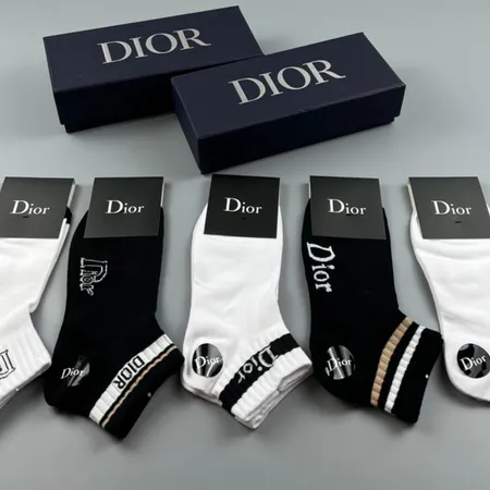  スーパーコピー グッチ 靴下