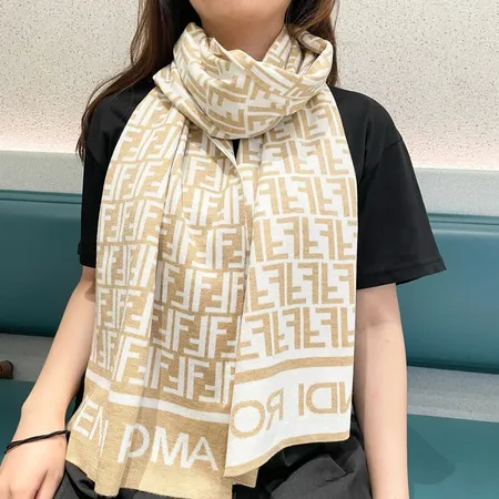 スーパーコピー フェンディ マフラー