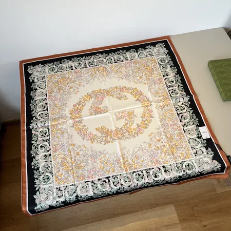 スーパーコピー グッチ マフラー