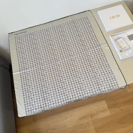 スーパーコピー ディオール マフラー