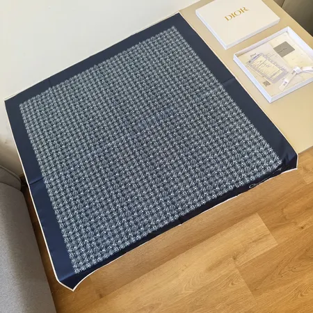 スーパーコピー ディオール マフラー