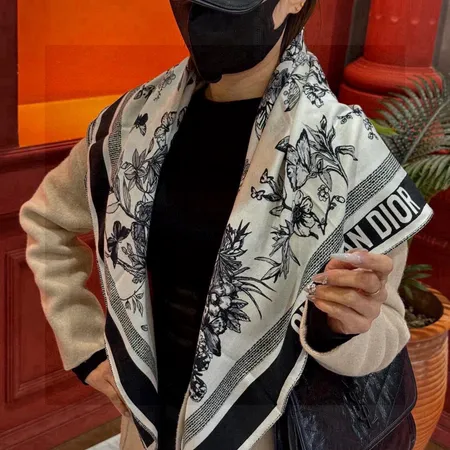 スーパーコピー ディオール マフラー