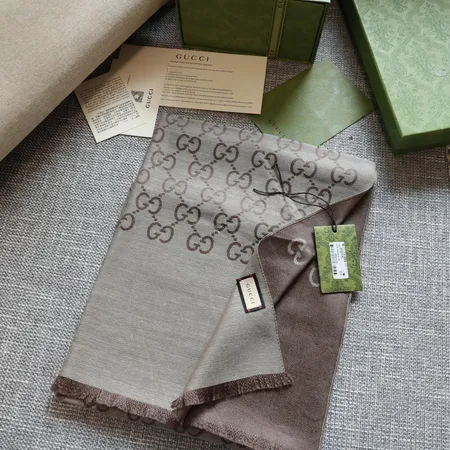 スーパーコピー グッチ マフラー