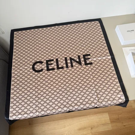 スーパーコピー セリーヌ マフラー