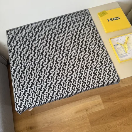 スーパーコピー フェンディ マフラー