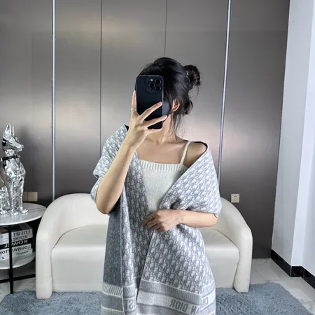 スーパーコピー ディオール マフラー