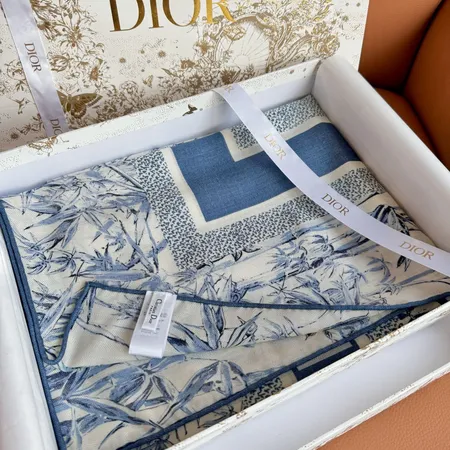 スーパーコピー ディオール マフラー